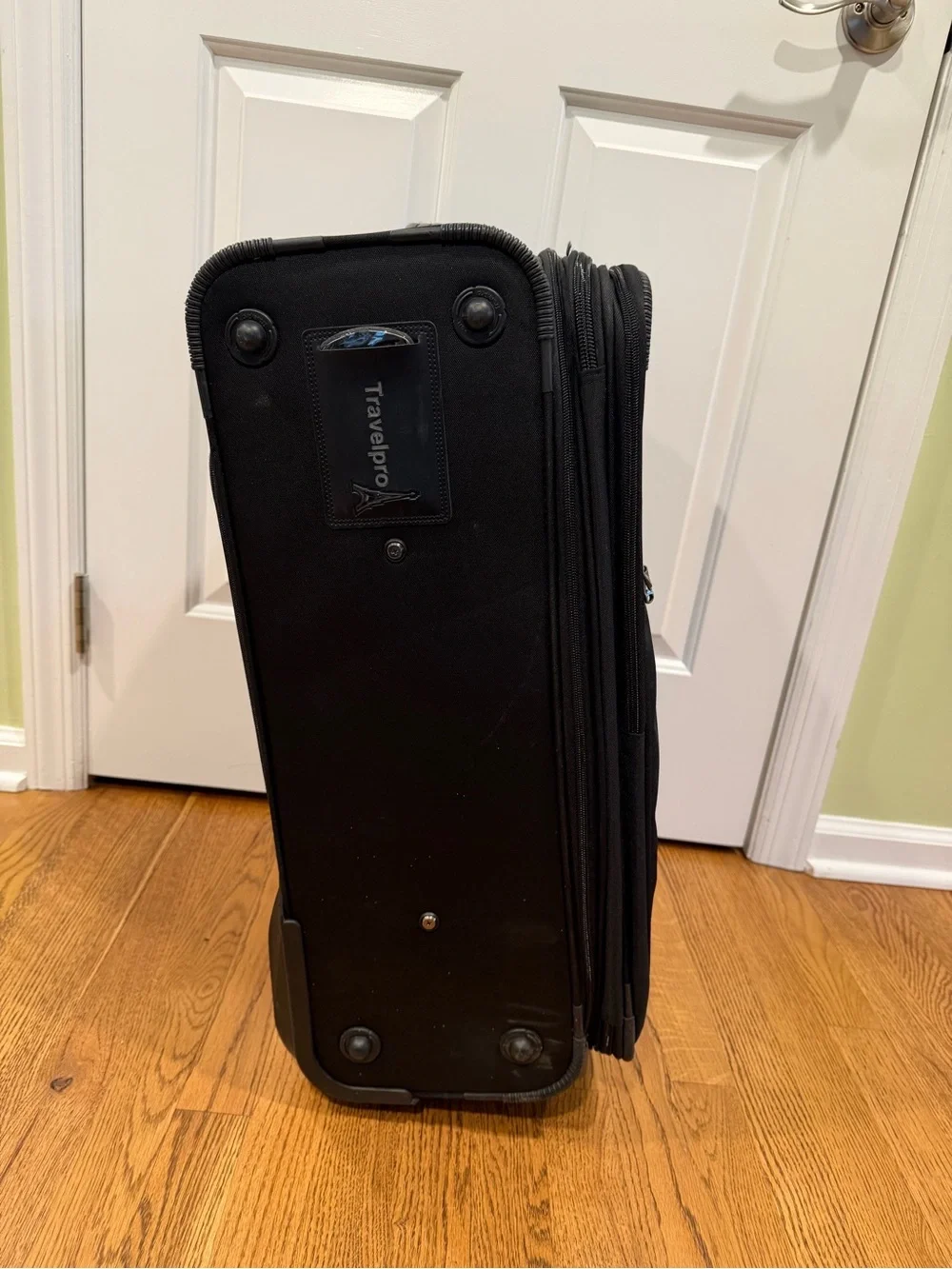 TravelPro Crew 5 Expandable 24